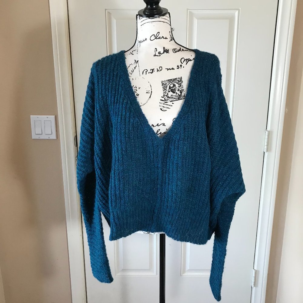 NWT Free People Moonbeam V-Neck Sweater - Picture 2 of 5